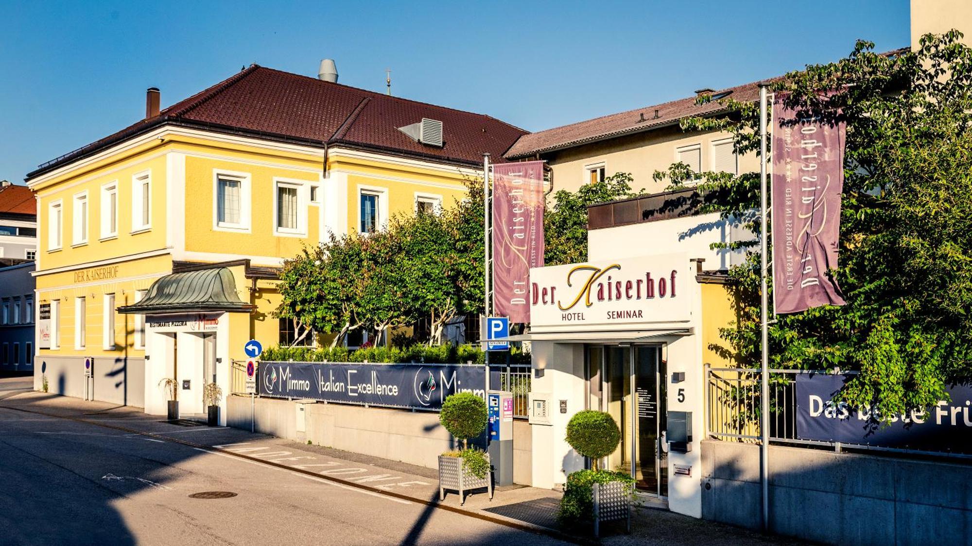 Der Kaiserhof Ried Ried im Innkreis Exteriör bild
