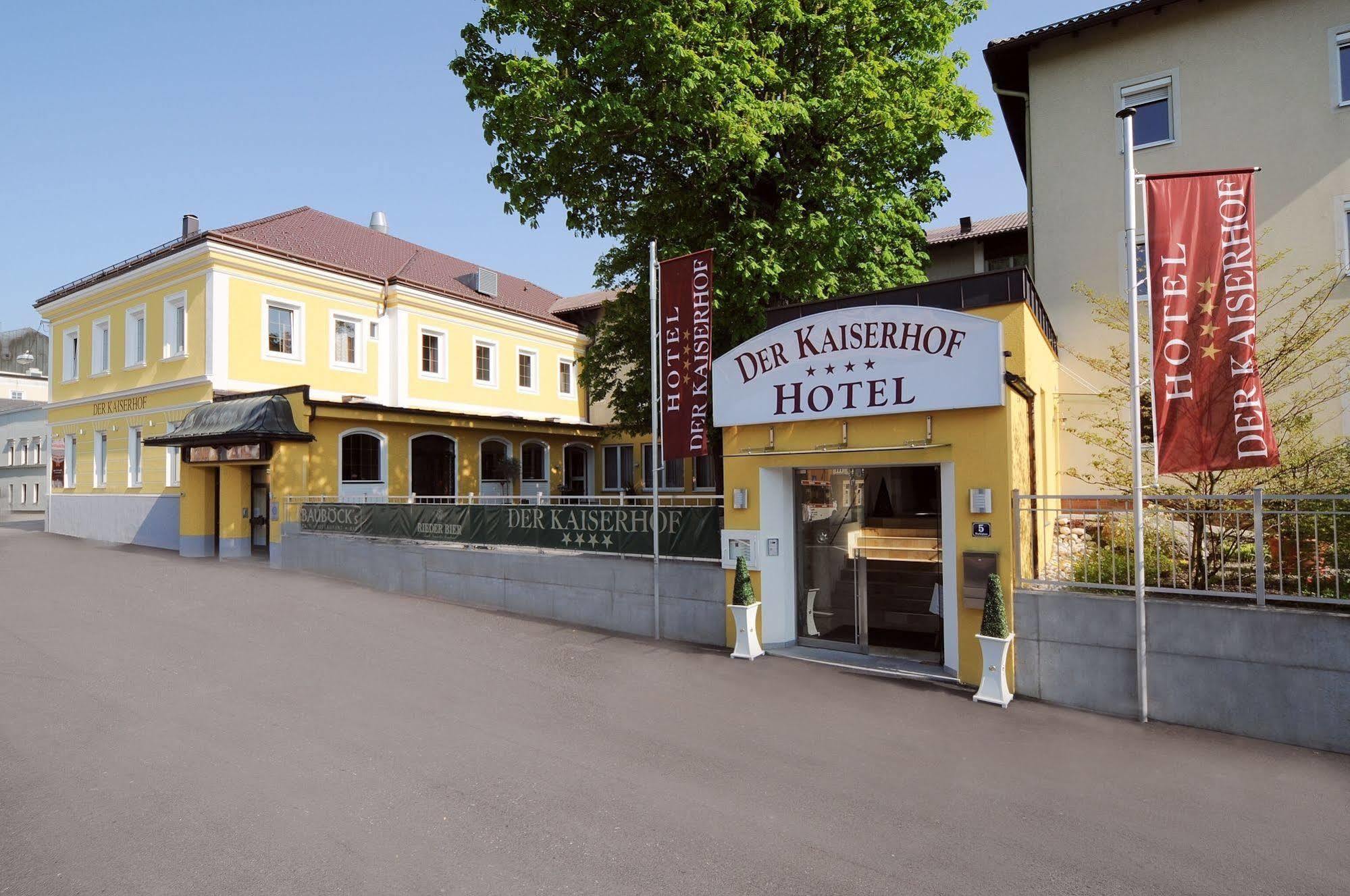 Der Kaiserhof Ried Ried im Innkreis Exteriör bild